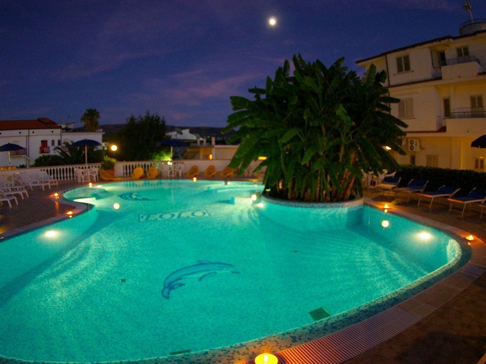 Hotel Eolo Capo Vaticano Buitenkant foto